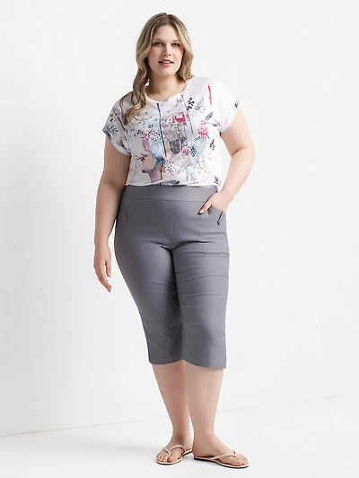 Straight fitted pull-on capri