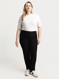 Straight fitted pull-on pant