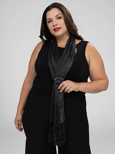 Net shawl with buckle