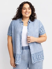 Blouse ample à manches courtes avec boutons