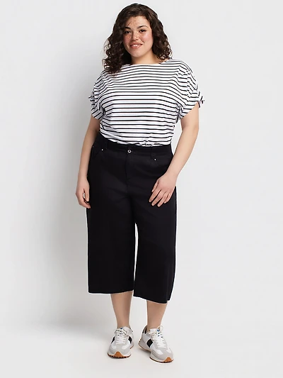Straight casual pull-on capri