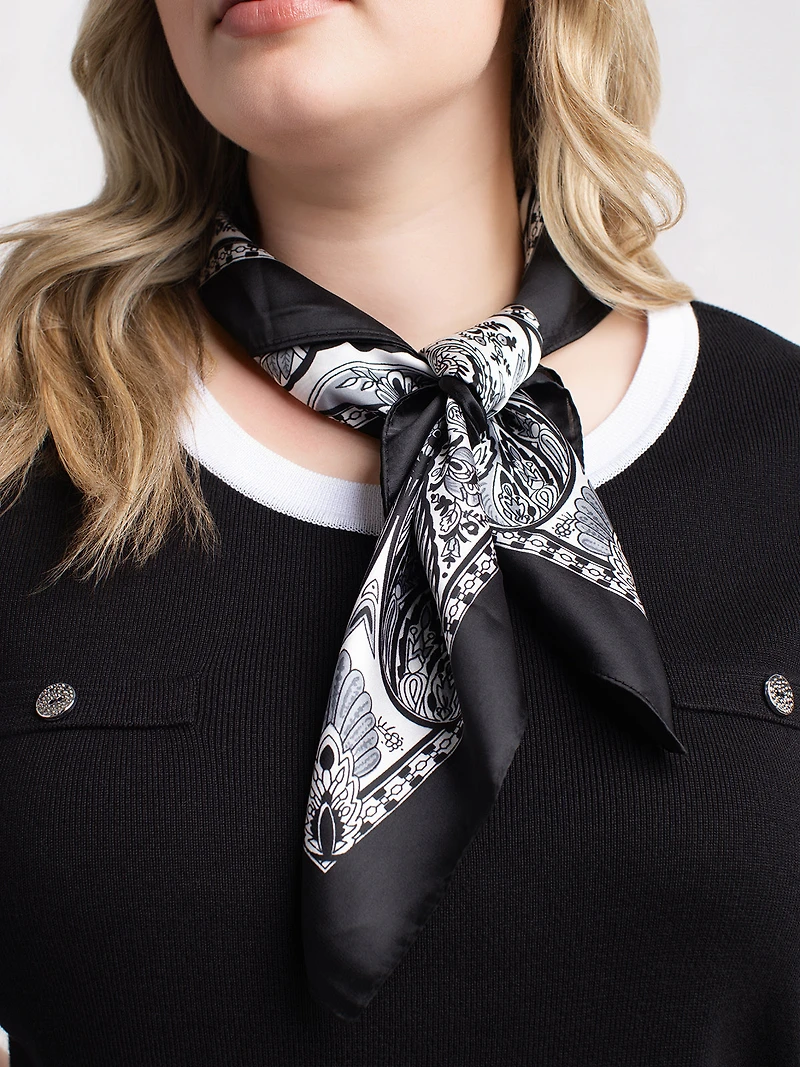 Foulard carr