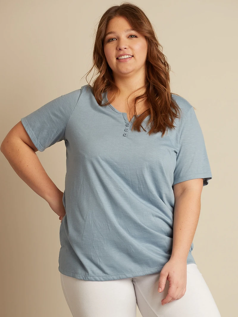 T-shirt semi-ajusté à manches courtes