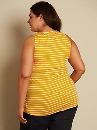 Semi-fitted tank top