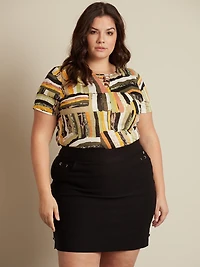 Short-sleeve semi-fitted t-shirt