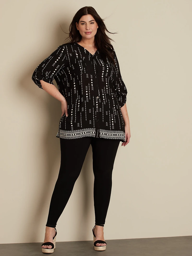 3/4-sleeve semi-fitted blouse with buttons