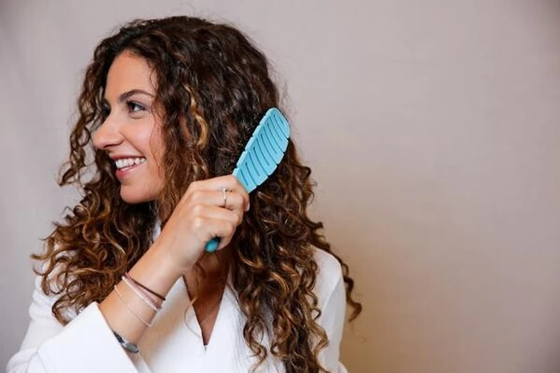 Hair Loss Solution: The Flex Brush