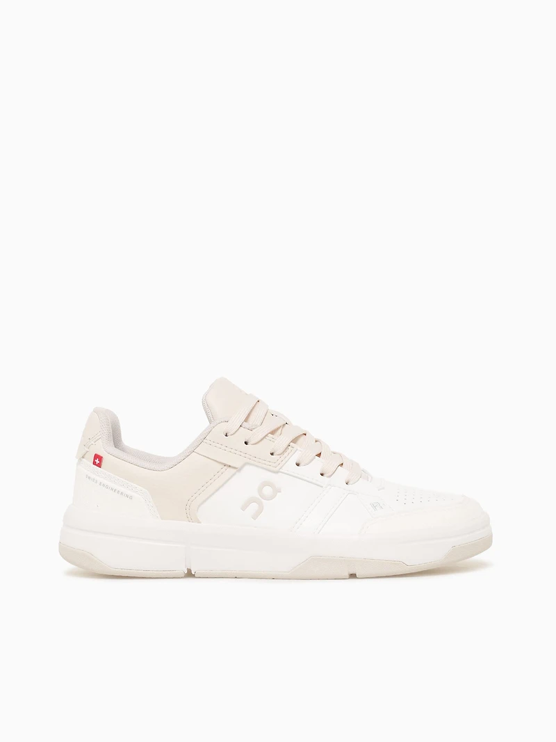 The Roger Clubhouse White Pearl leather