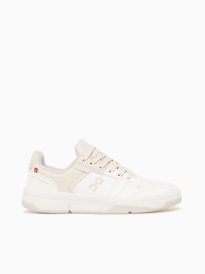The Roger Clubhouse White Pearl leather