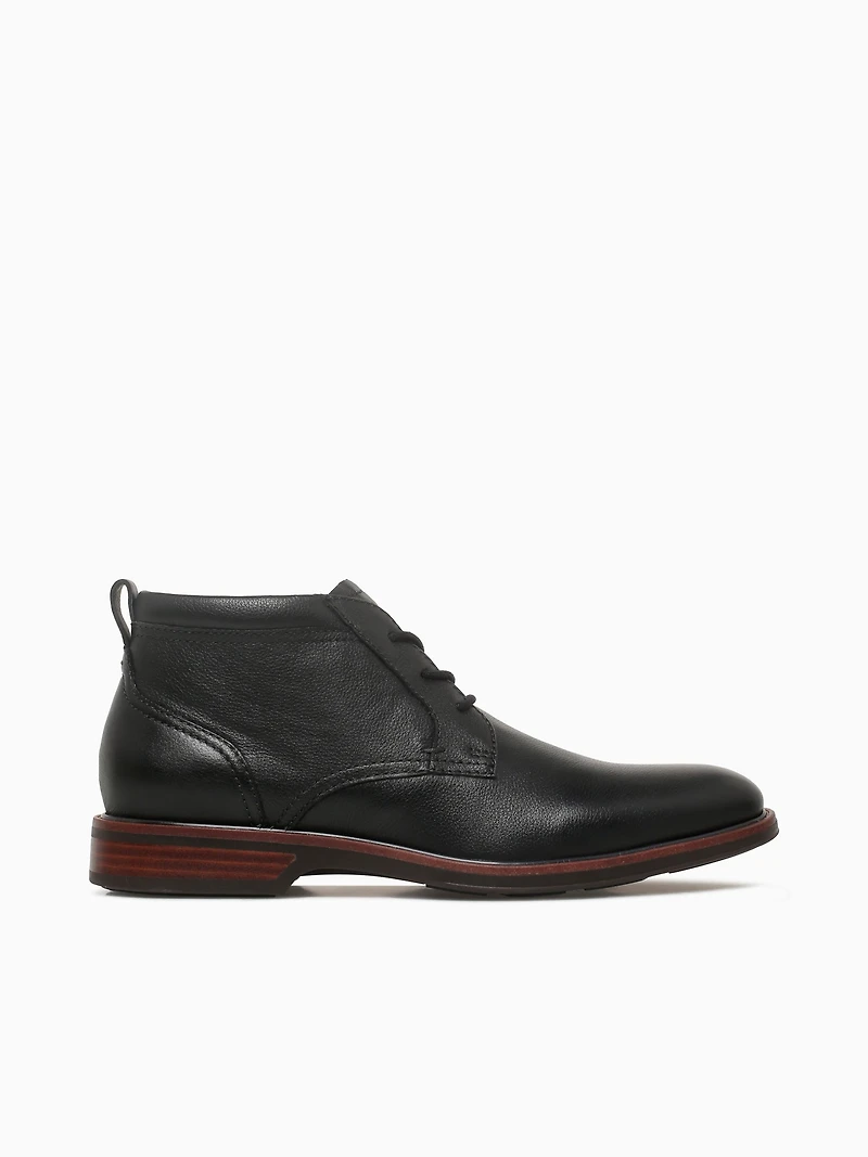 Traveler Plain Toe Chukka Black Milled