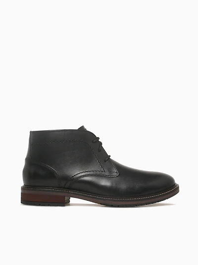 Forge Plain Toe Chukka Black Smooth Lea
