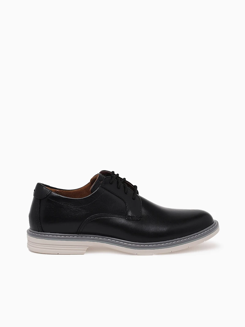 Norwalk Plain Toe Black Smooth