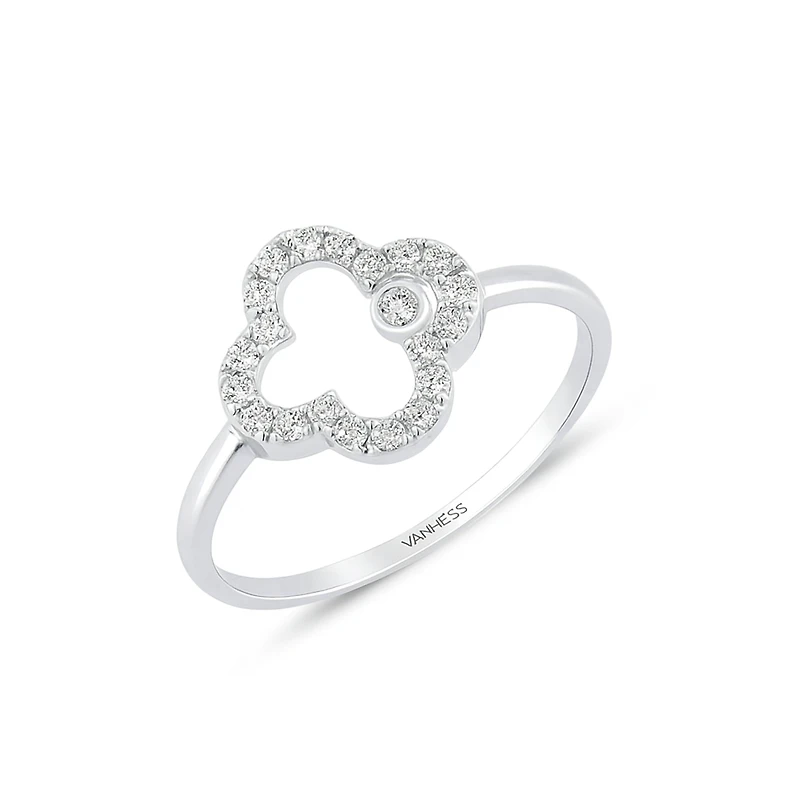 Star Glowing Clover Ring