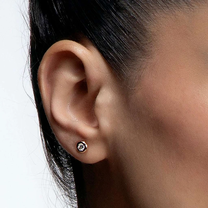 Single Bezel Diamond  Earring (0.33 cts)
