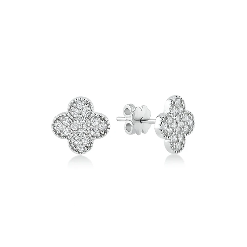 Gleaming Shamrock Earring