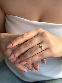 Pointed Petite Clover Ring