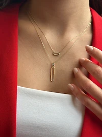 Suspending Oval Necklace