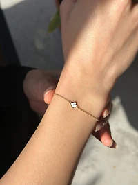 Flower Bracelet (2nd Gen)