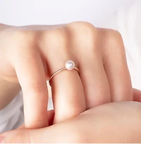 Dainty Pearl Ring