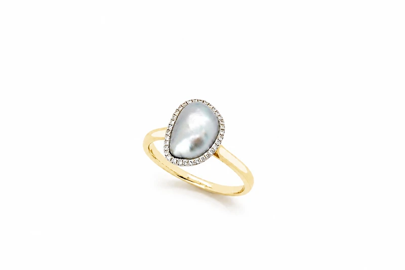 Organic Pearl Halo Ring