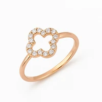 Glowing Clover Ring