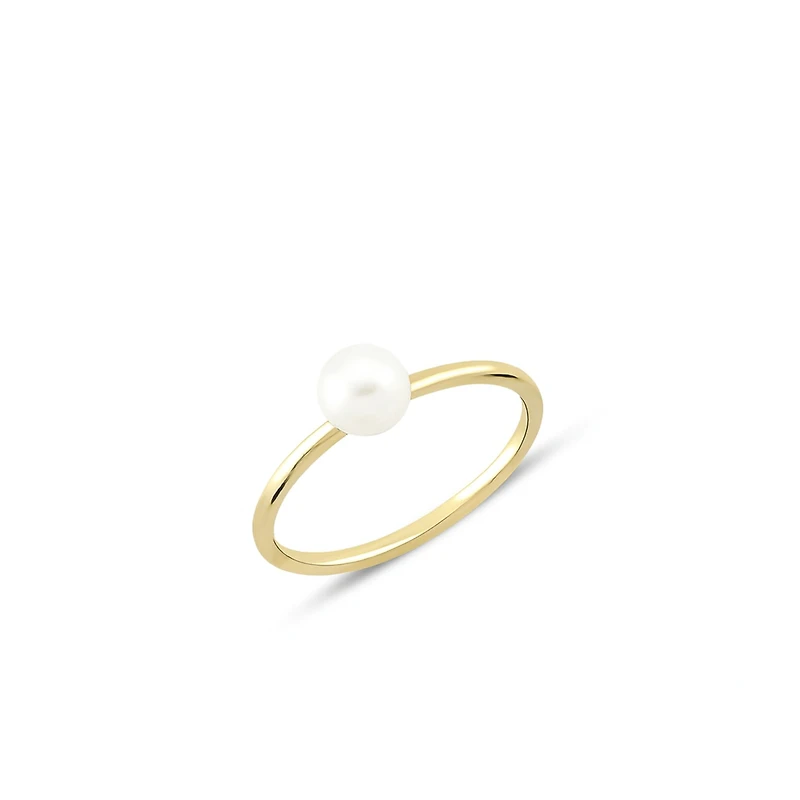 Dainty Pearl Ring