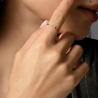 Dainty Bagutte Ring