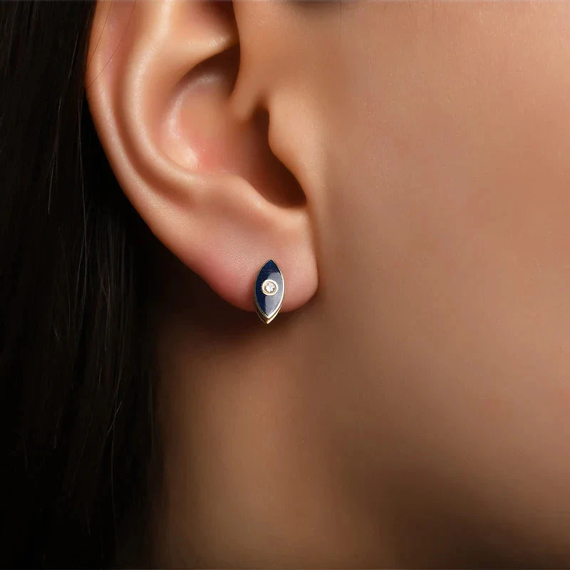 Enamored Gaze Earring