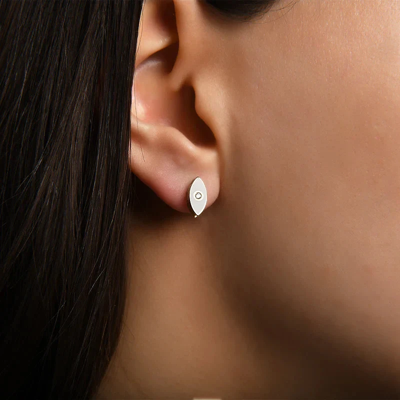 Enamored Gaze Earring