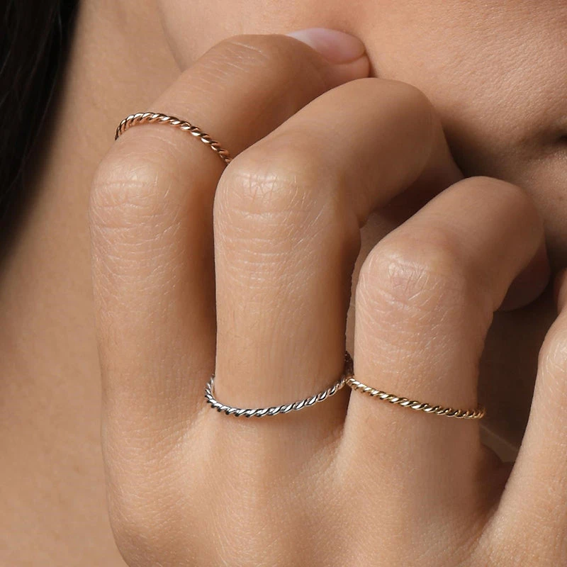 Dainty Spiral Ring