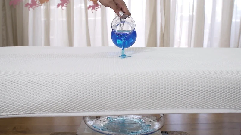 Breathable mattress for bassinet 