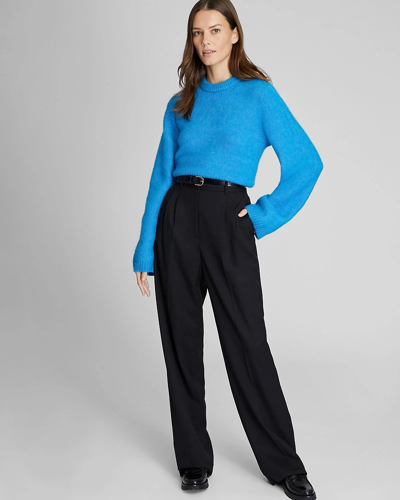 Cropped Relaxed Crewneck