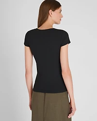Bowee Tee