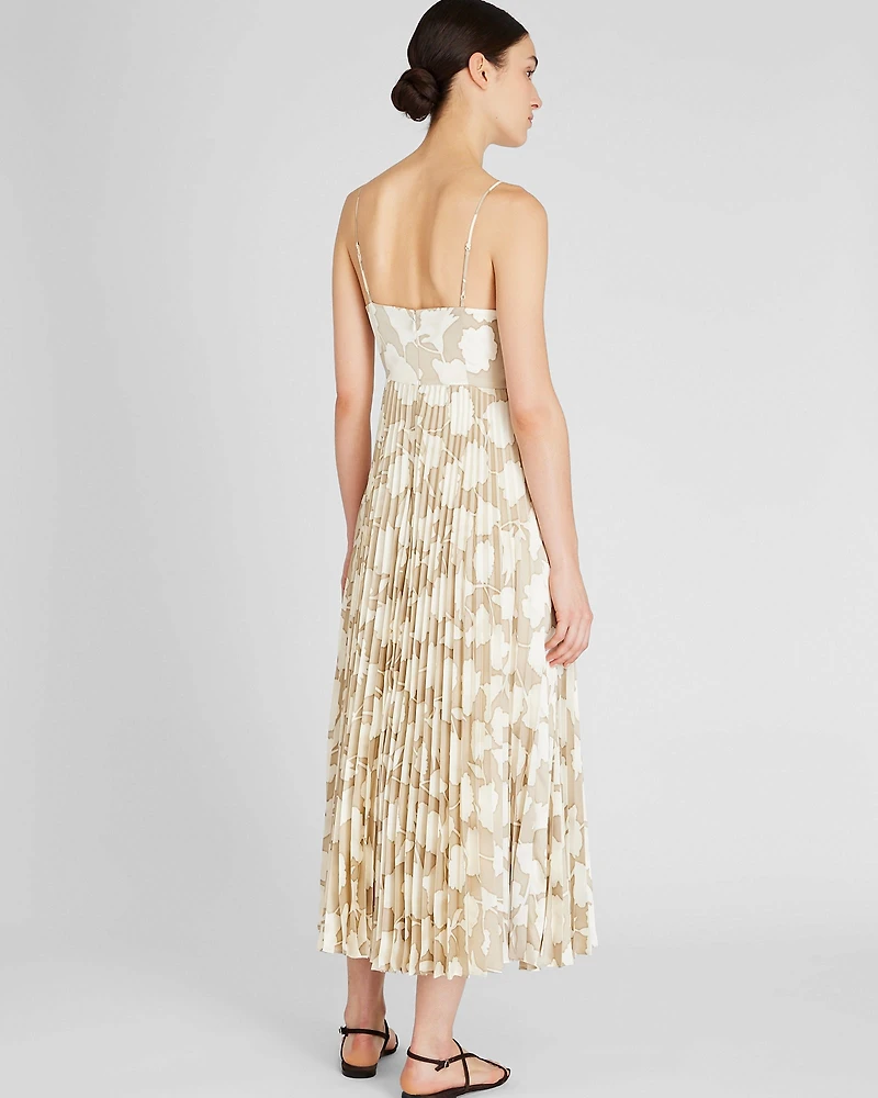 V-Neck Pleated Maxi Dress