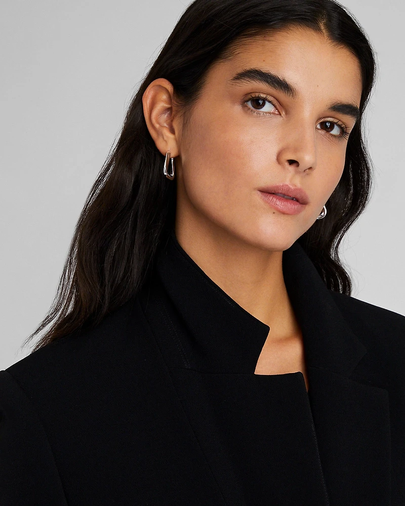 Twisted Triangle Hoops