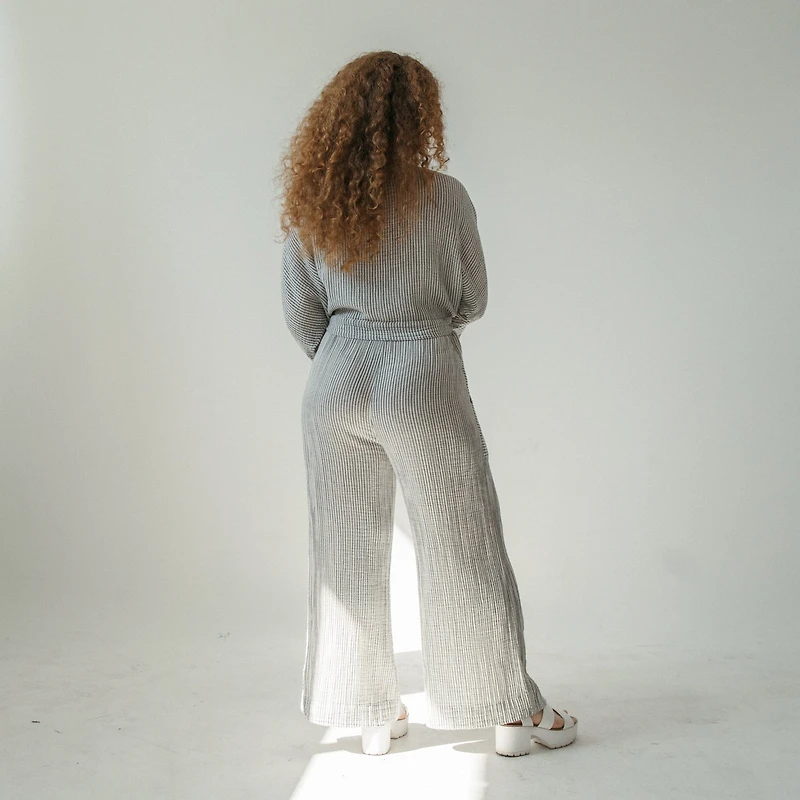 Striped Crinkle Pocketed Pant