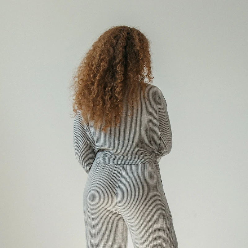 Striped Crinkle Balloon Sleeve Top