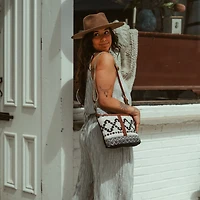 Mesa Shoulder Bag