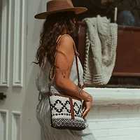 Mesa Shoulder Bag