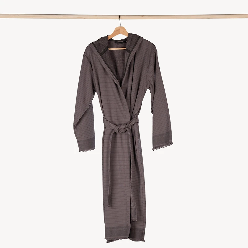 Leo Terry Robe