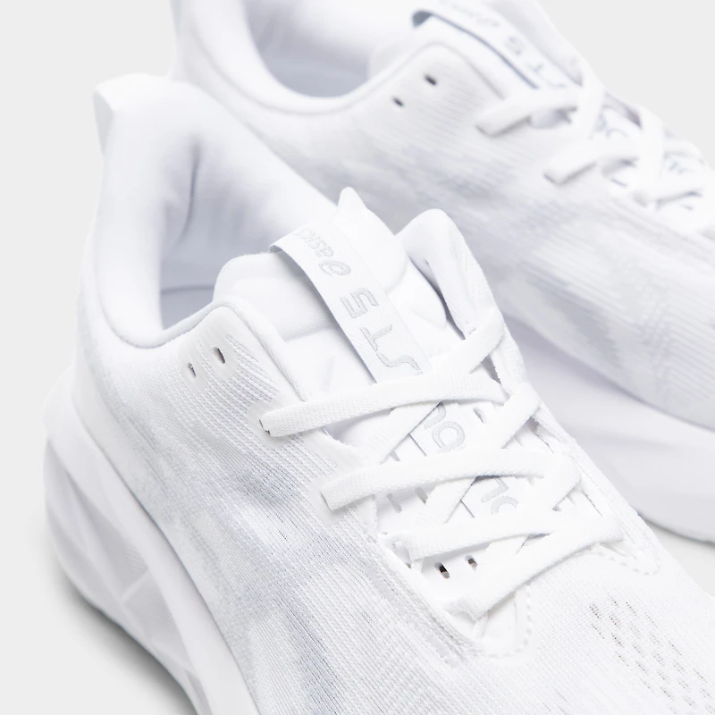 ASICS Novablast 5 Blanc / Gris Piémont