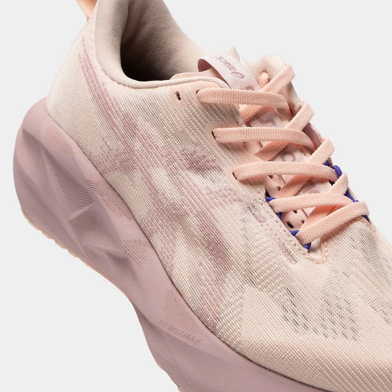 Asics Femmes Novablast 5 Rose perle / Morganite