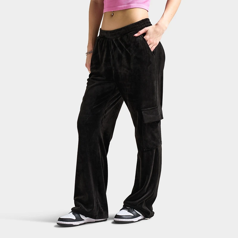 Juicy Couture Women's Velour Cargo Pant / Black