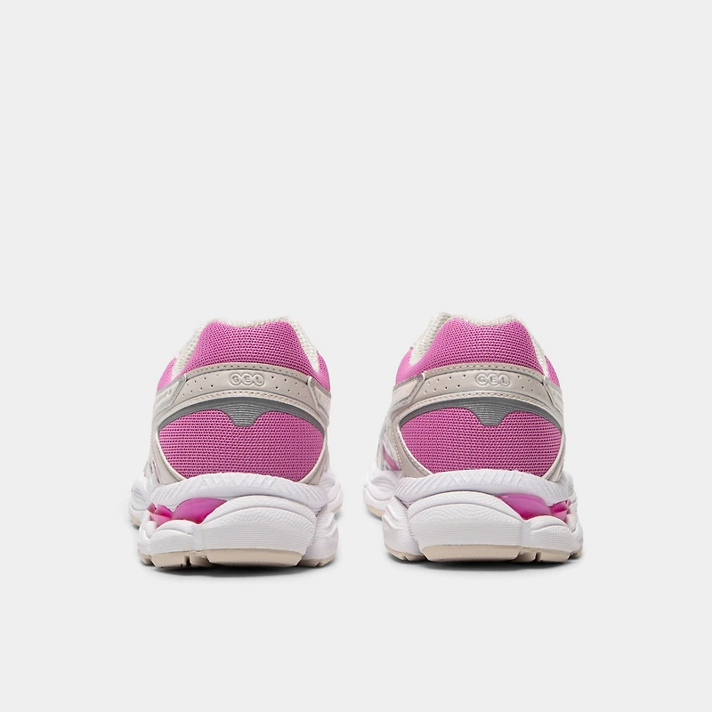 ASICS Women's Gel-Cumulus 16 White / Cream Pink