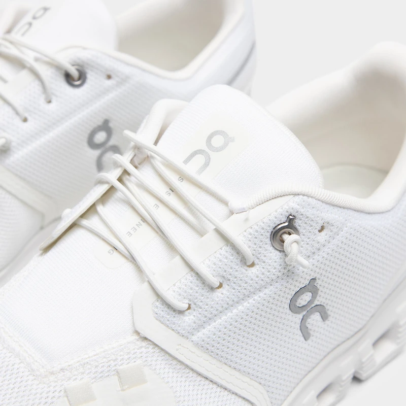 On Cloud 6 White /