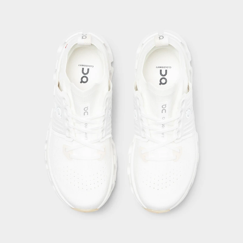 On Women's Cloudswift 4 White / Cream