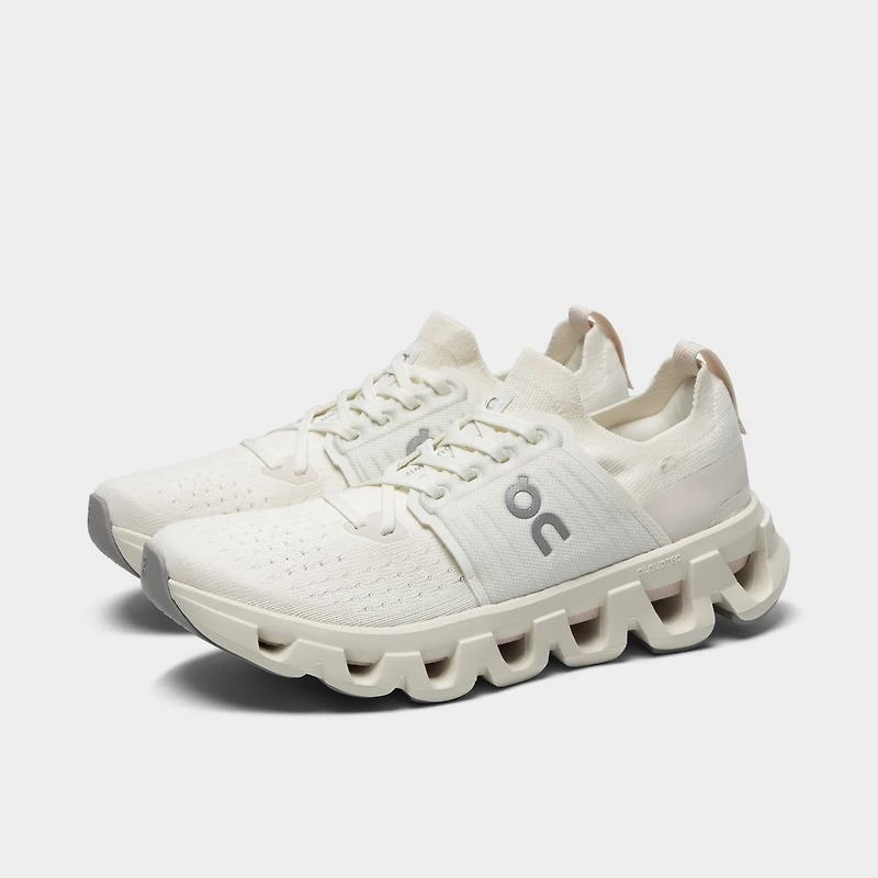 On Women's Cloudswift 4 Ivory / Sand