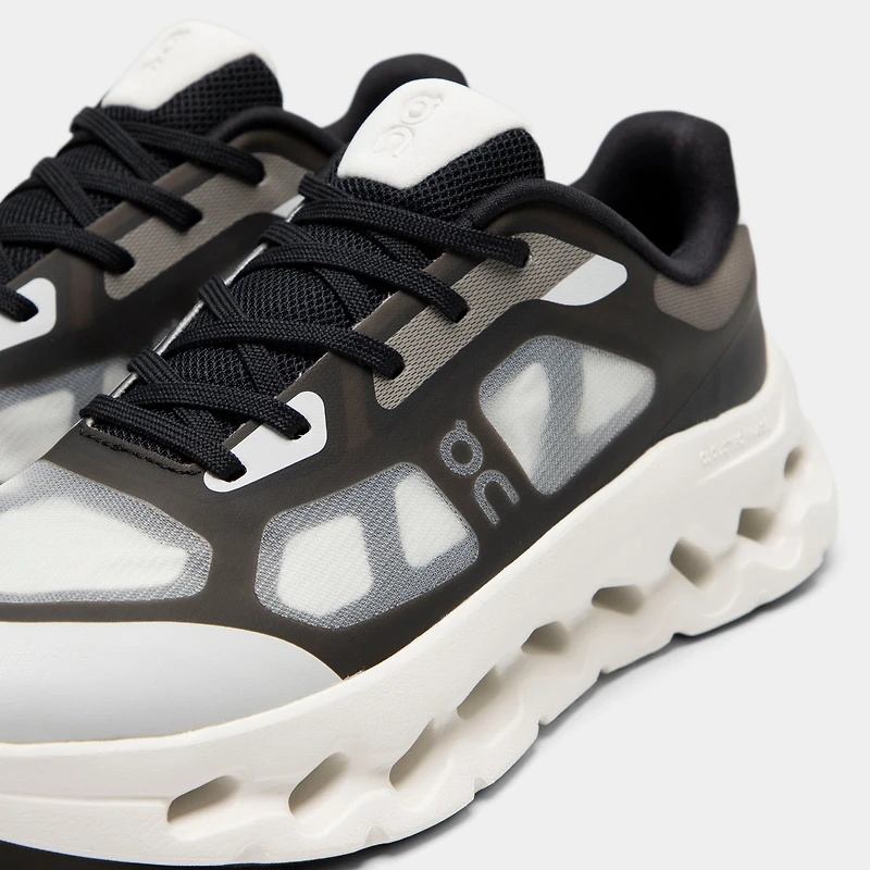 On Women's Cloudtilt Remix Black / Ivory