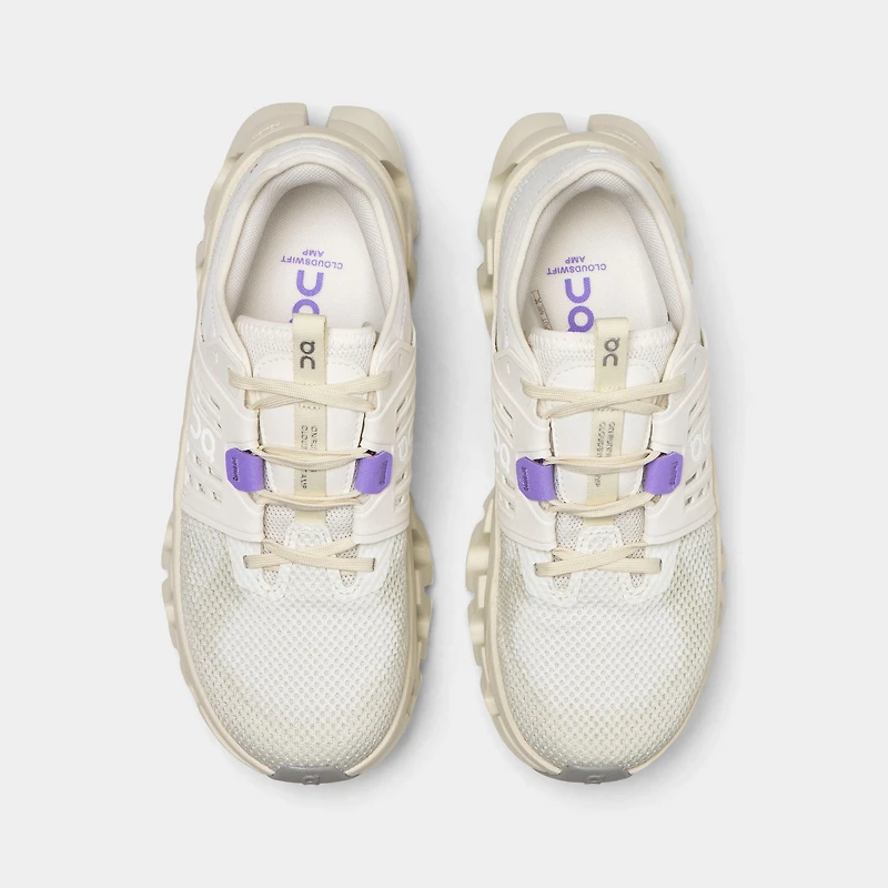 On Women's Cloudswift Amp Ivory / Ghost