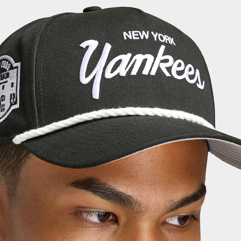 New Era New York Yankees Script 9FORTY A-Frame / Black